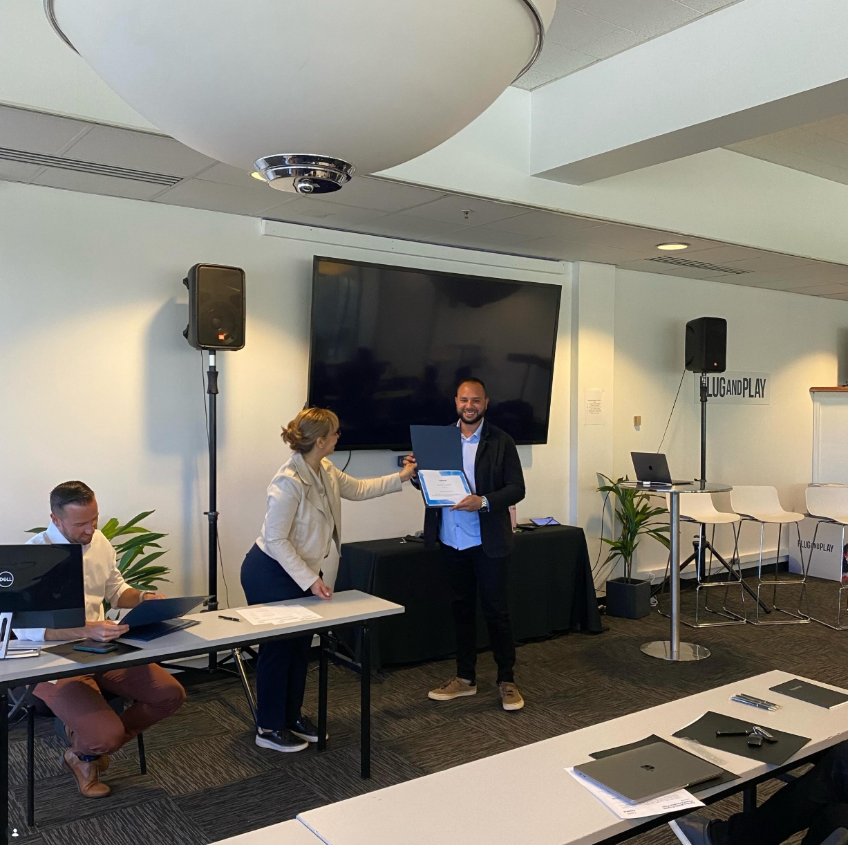Certificado recebido em programa do Plug and Play